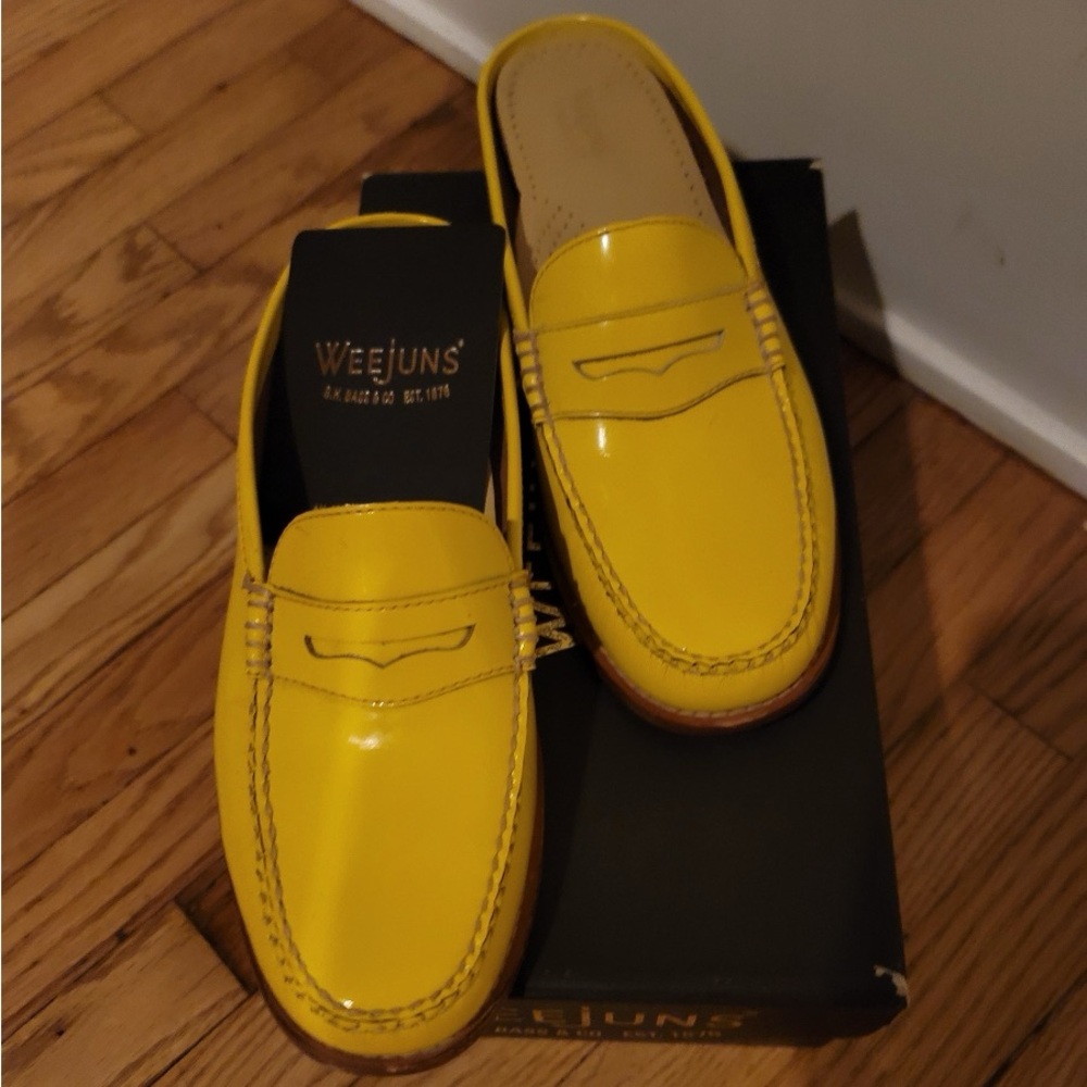 Women’s Weejuns patent leather lemon yellow slip on loafers